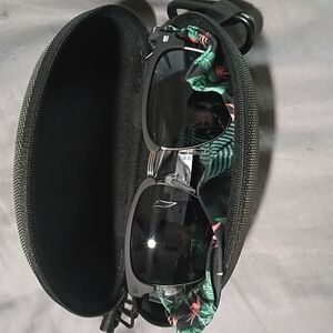 Hurley Black Sunglasses with Tropical Case